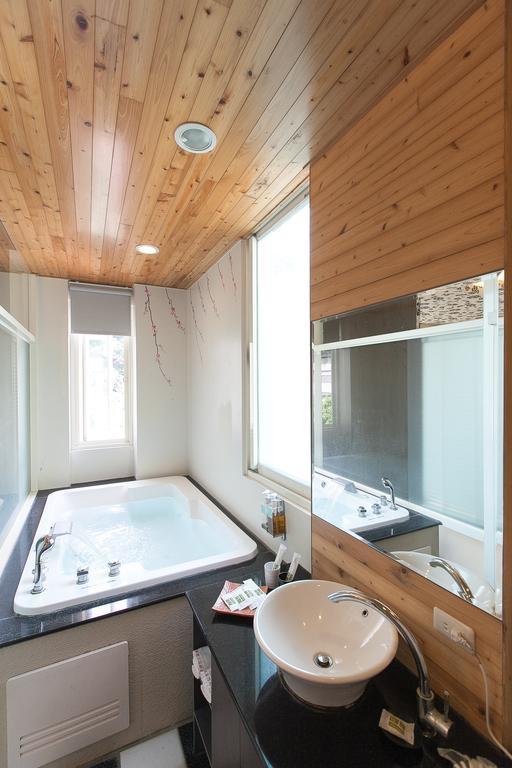 Lover Hot Spring B&B Jiaoxi Buitenkant foto